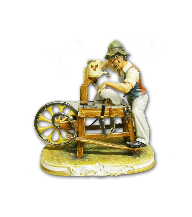"L'Arrotino" in Porcellana Capodimonte