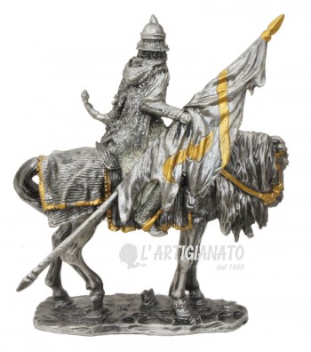 Cavaliere vichingo con ascia parte posteriore