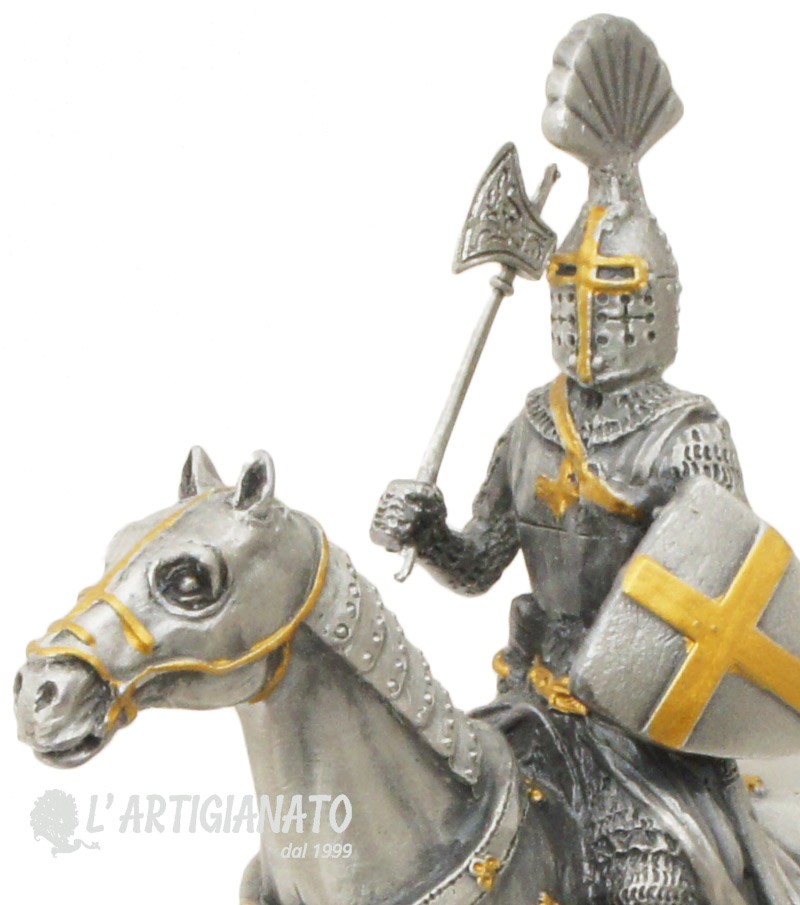 Dettaglio cavaliere con scure